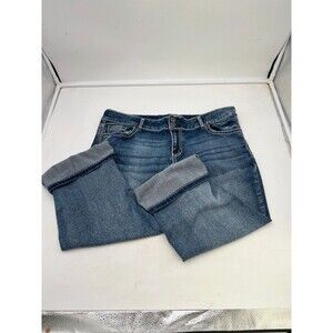 Maurices women’s Capri cuff size 13/14 A0055 **ask about bundles**